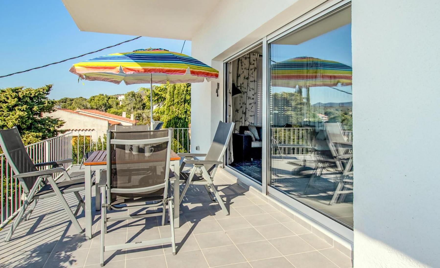 Cap Ras 01 Apartamento Con Terraza Y Vistas Gerona Exterior foto